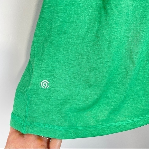 NWT CHAMPION Tank Top w/ Built-in Sports Bra Size Small - Picture 6 of 7